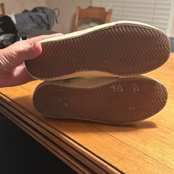 Great use condition GGDB-sly by golden goose metallic silver. Slight peeling - Picture 10 of 11